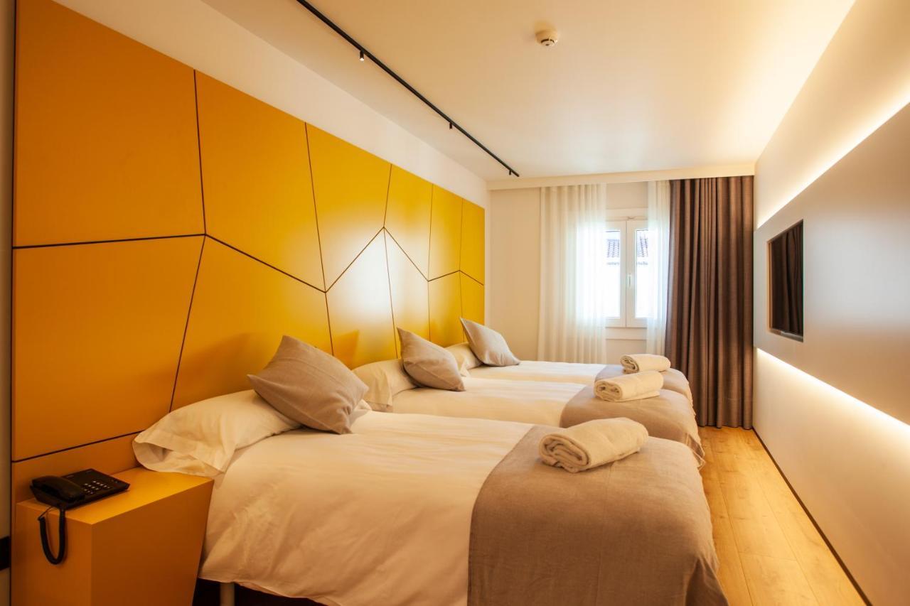 Hotel Plaza Obradoiro By Bossh! Hotels Сантяго де Компостела Екстериор снимка